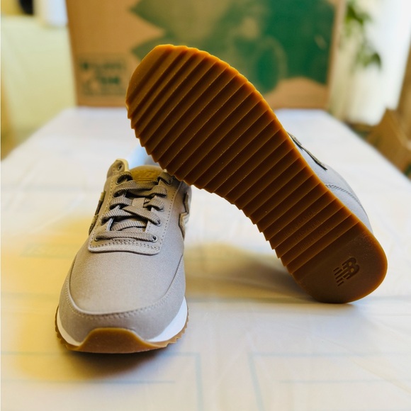 New Balance 501 new in box - Picture 6 of 6